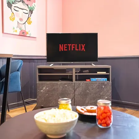 Apartment Atypical, Downtown, Fast Wi-fi - Le Cosy Pop *