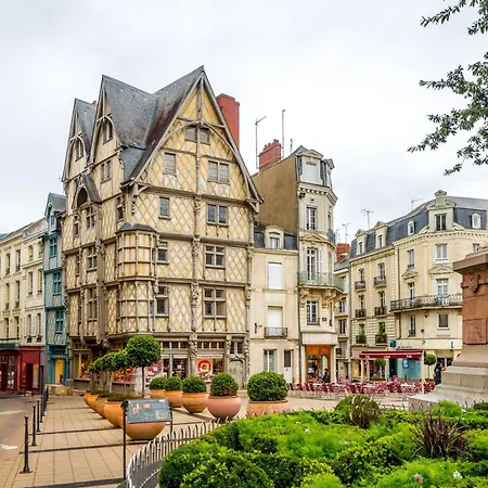 Atypical, Downtown, Fast Wi-fi - Le Cosy Pop Apartment *